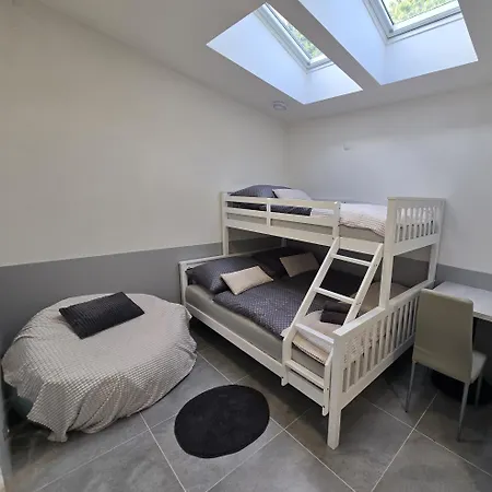 Yasmin Apartament Drienica