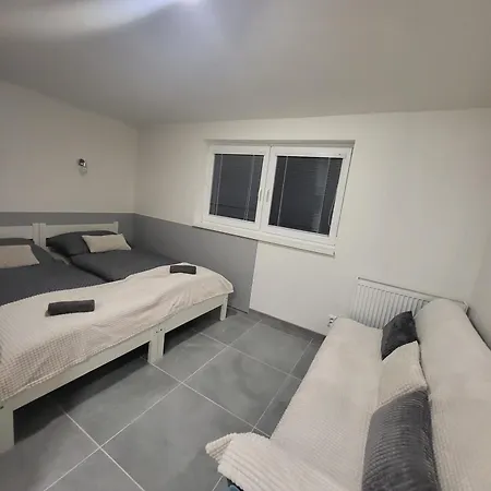 Yasmin Apartament Drienica